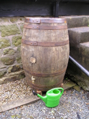 56 Gallon Rustic Oak Barrel Water Butts