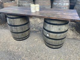 BARREL BENCH BAR - 1 BAR TOP + 2 BARRELS  Painted Black Hoops